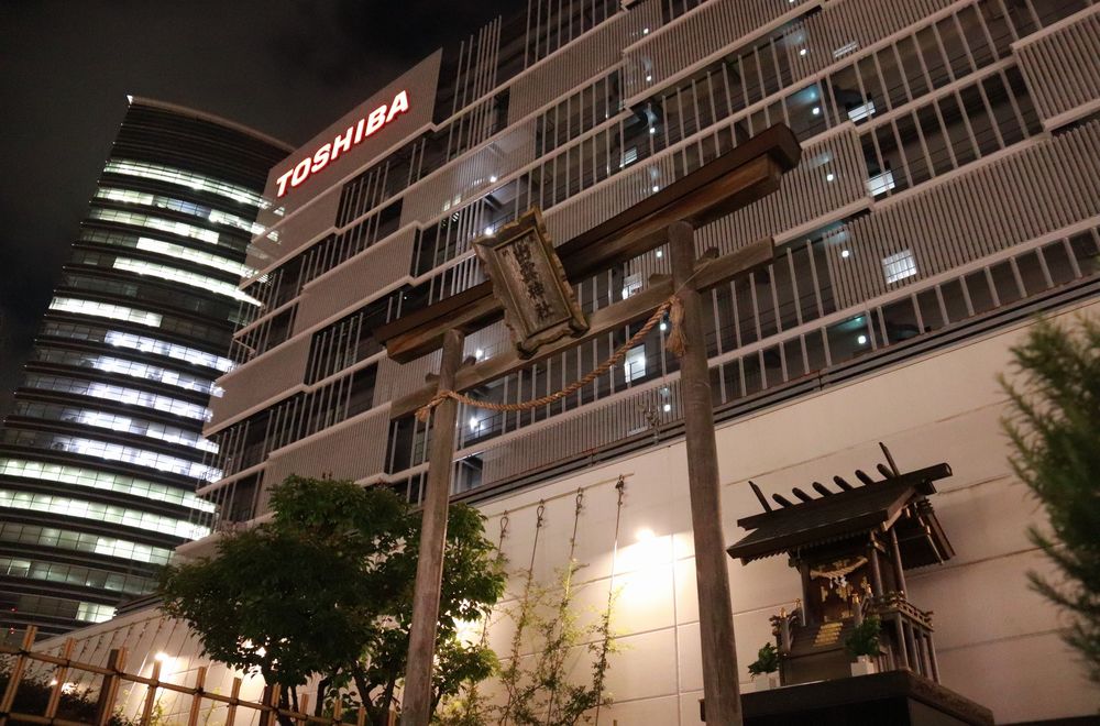 熱門(mén)商區里也能參拜神靈？出云神社與東芝的不解之緣